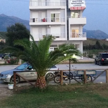 Beachfront Apartman *