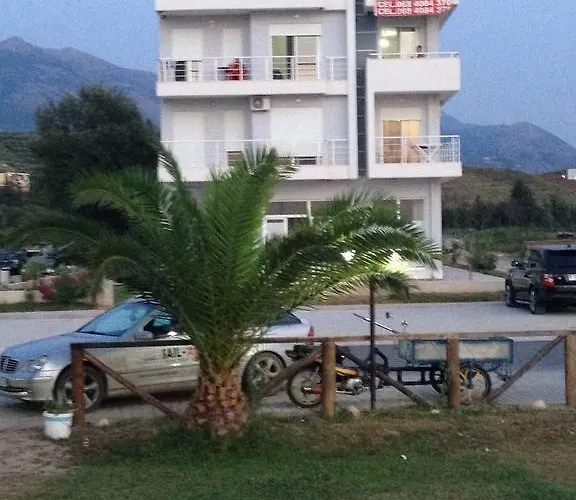 Beachfront Apartman *