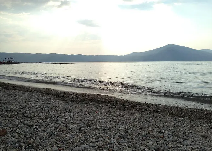 Beachfront Apartman *