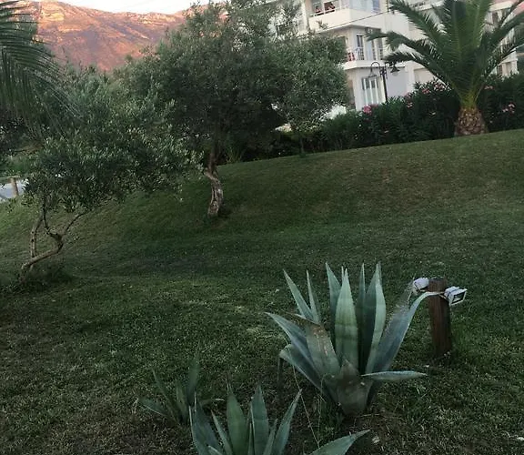 Beachfront Apartman *