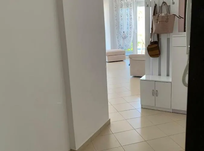 Beachfront Apartman