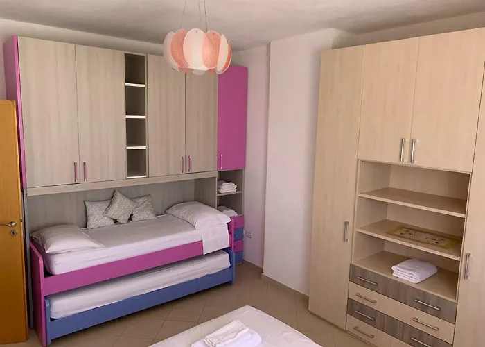 Апартаменты Beachfront Орикум