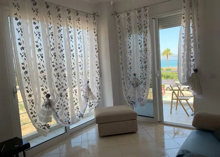 Beachfront Apartman Orikum