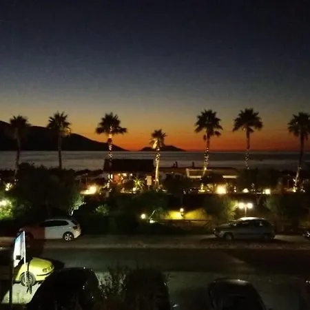 Apartament Beachfront *