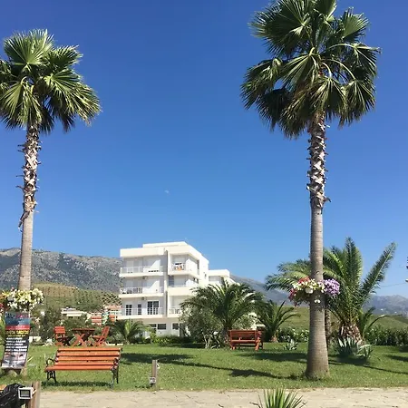 Apartament Beachfront